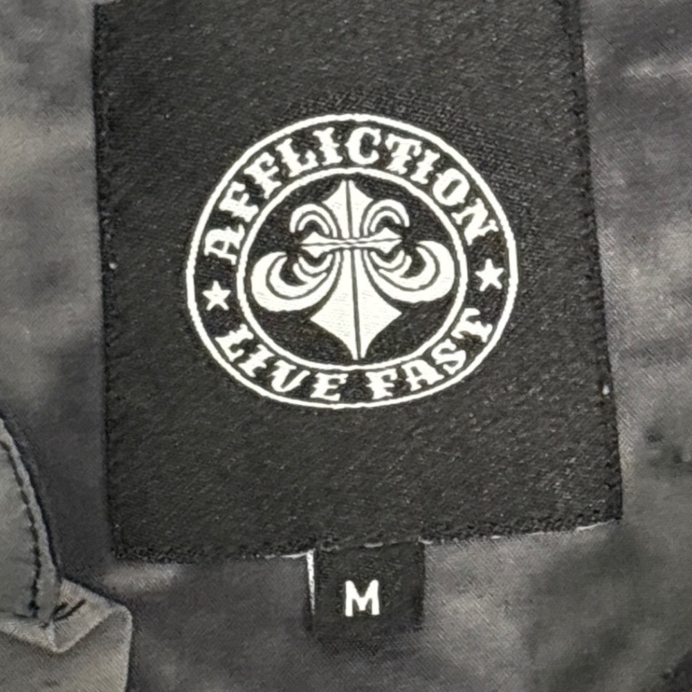 Affliction Black Label -‎ Grey Acid Wash Skull Graphic Button Down Shirt Medium - Picture 9 of 11